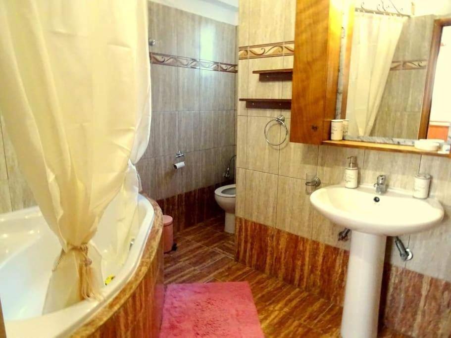 Cozy Apartment In Paradisi Paradeísion Eksteriør billede